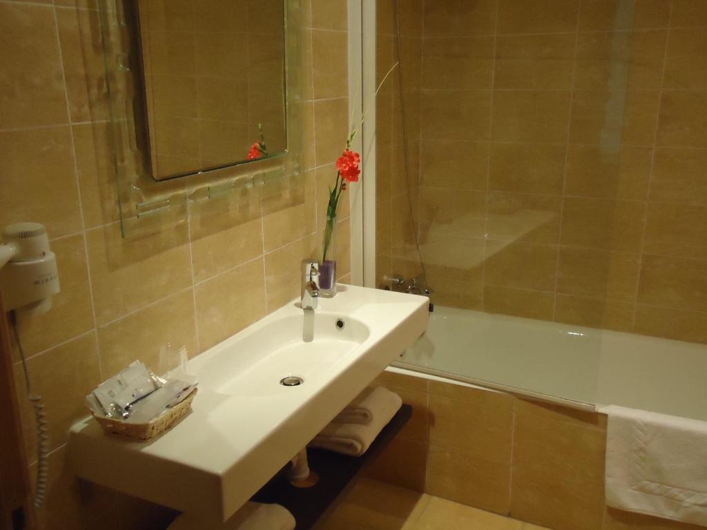 Hotel Santa Ana Arrasate/Mondragon Zimmer foto